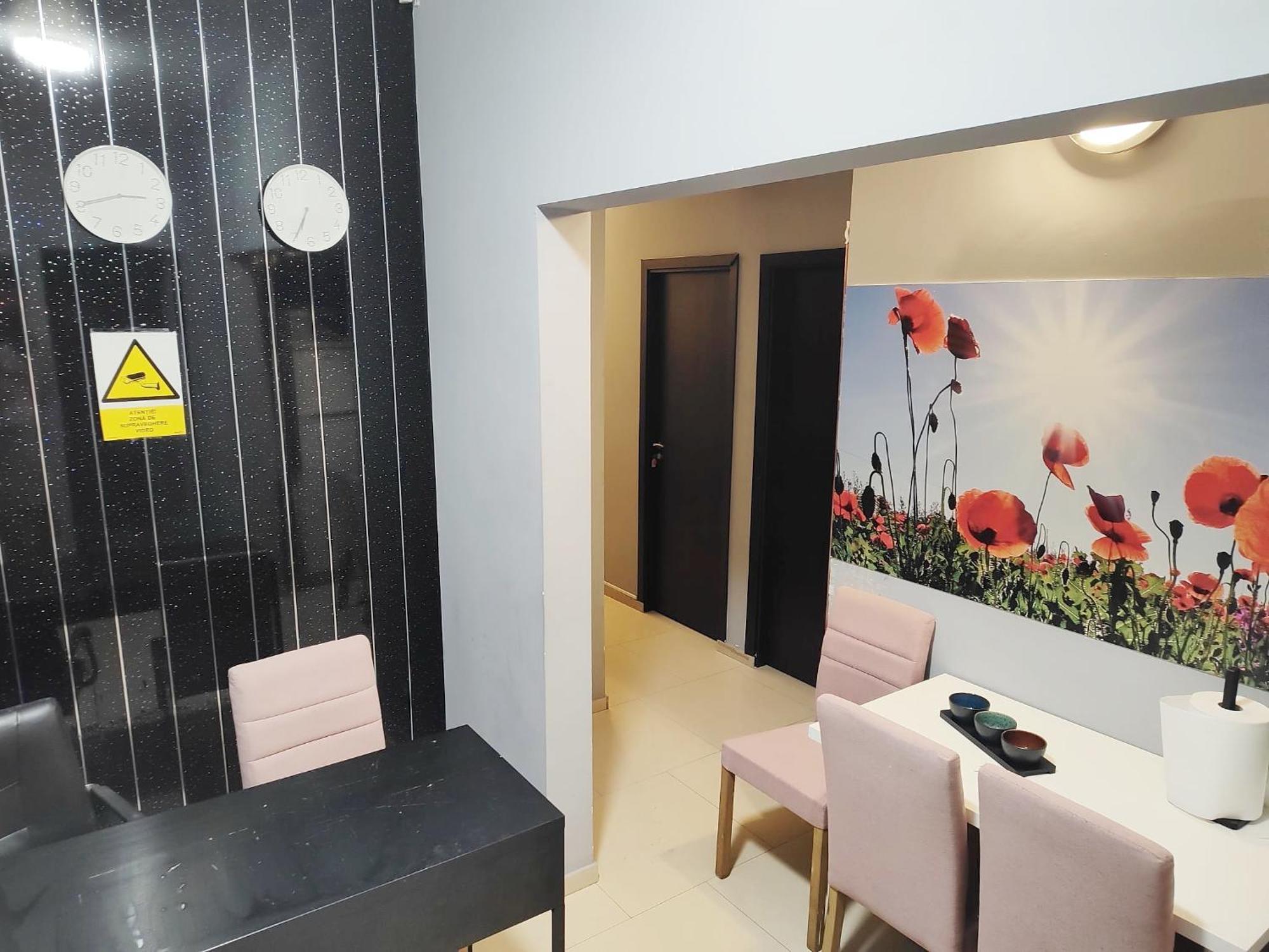 Central Retreat- Apartment Universitate Bukares Bagian luar foto