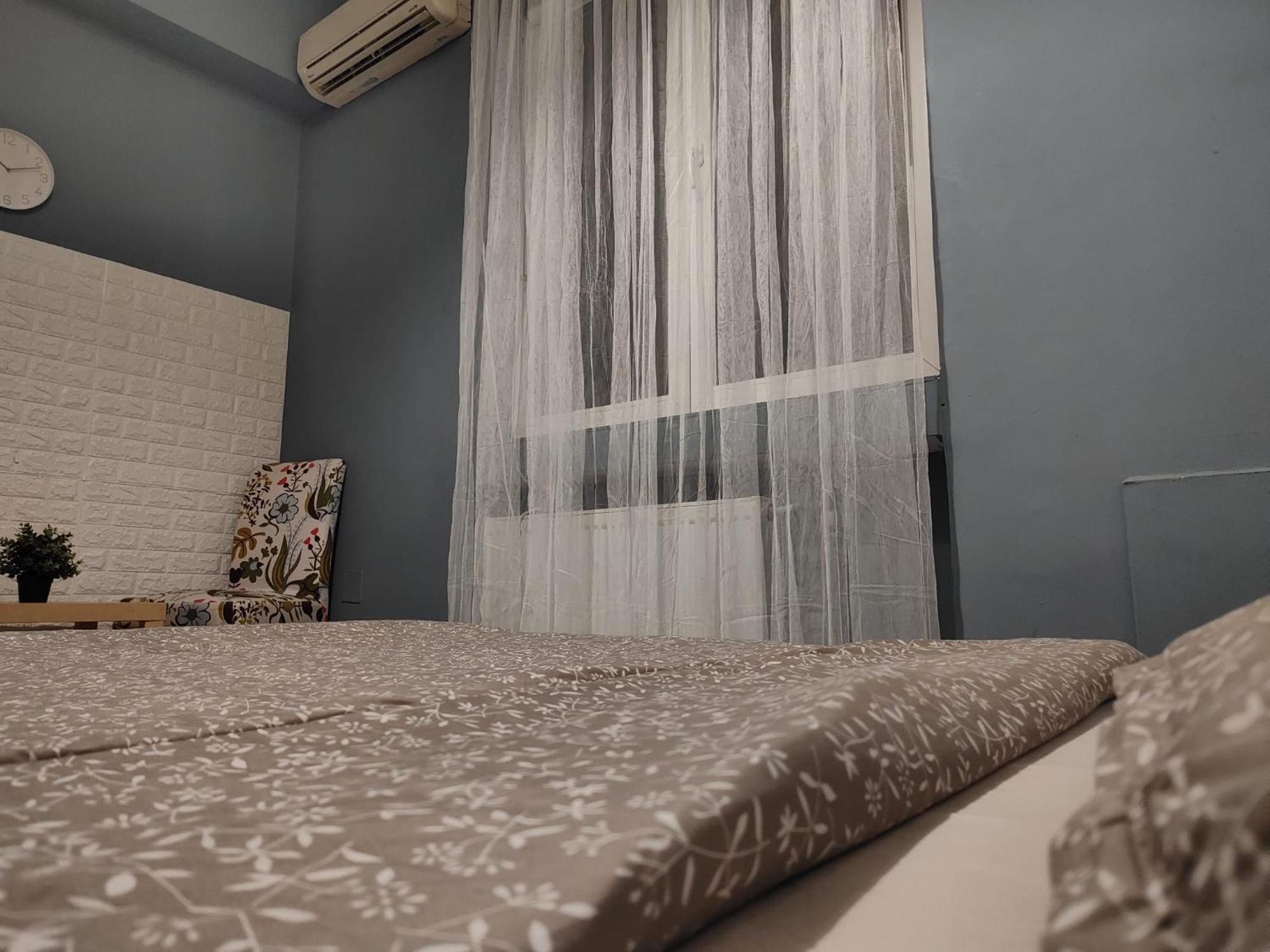 Central Retreat- Apartment Universitate Bukares Bagian luar foto